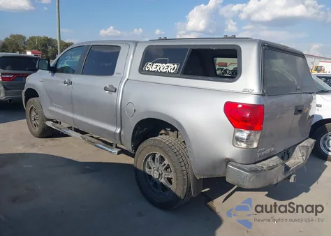 2008 Toyota Tundra Sr5 5.7L V8 z USA, uszkodzony, nr VIN 5TFDV54168X038547